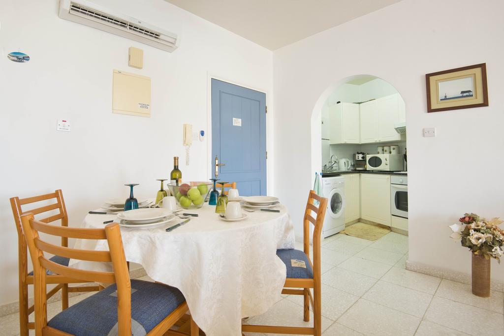 King'S Palace Apartment Paphos Exterior foto